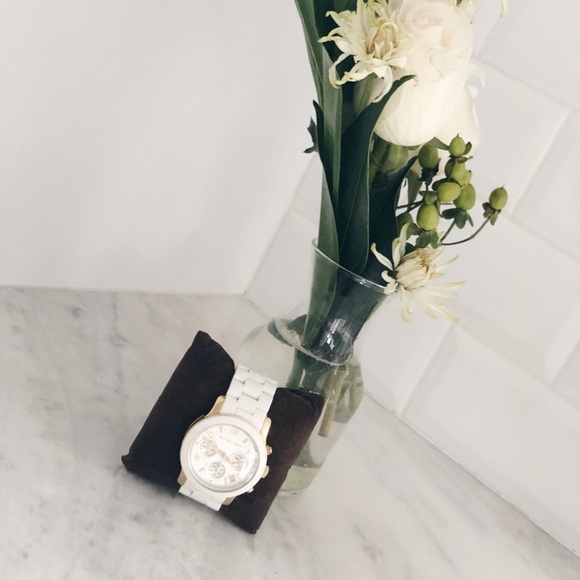 White stainless steel, Silicone strap watch - Picture 2 of 2